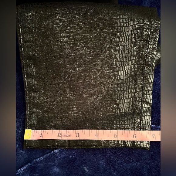 Juicy Couture Faux Snakeskin Pants the Beverly Skinny in size 18 NWT - Picture 10 of 14